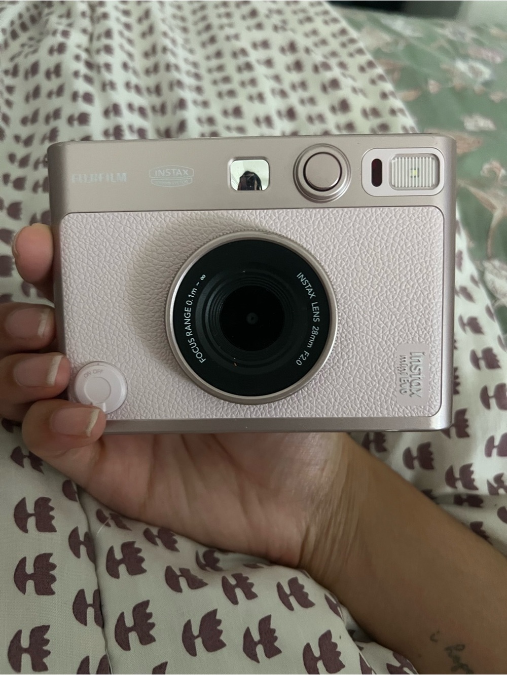 Fujifilm Instax Mini Evo Instant Camera in Pale Pink and Silver - Picture 4 of 4